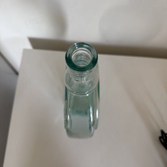 Vintage Grape Embossed Blue-Green Glass Wine Vinegar Bottle Made in Italy - Picture 5 of 6